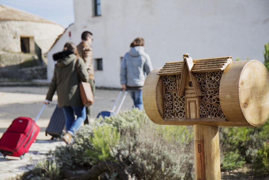 Bee&Bee hotel para abejas Turrones Picó