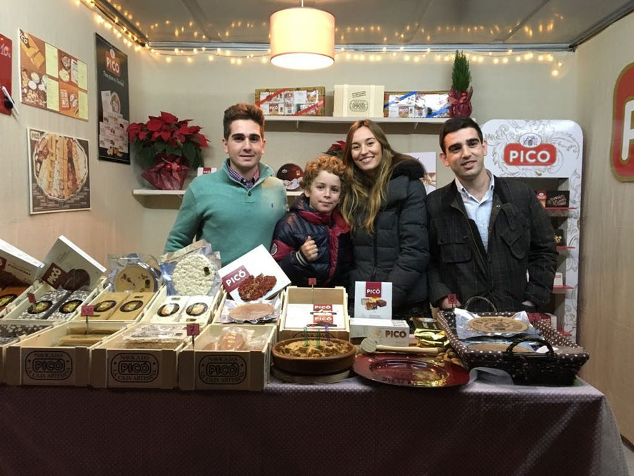 Comprar turrón de Jijona en la Feria de Navidad