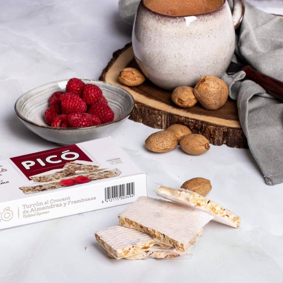Turrón de almendras y frambuesa. Sabor con pasión blanca y roja